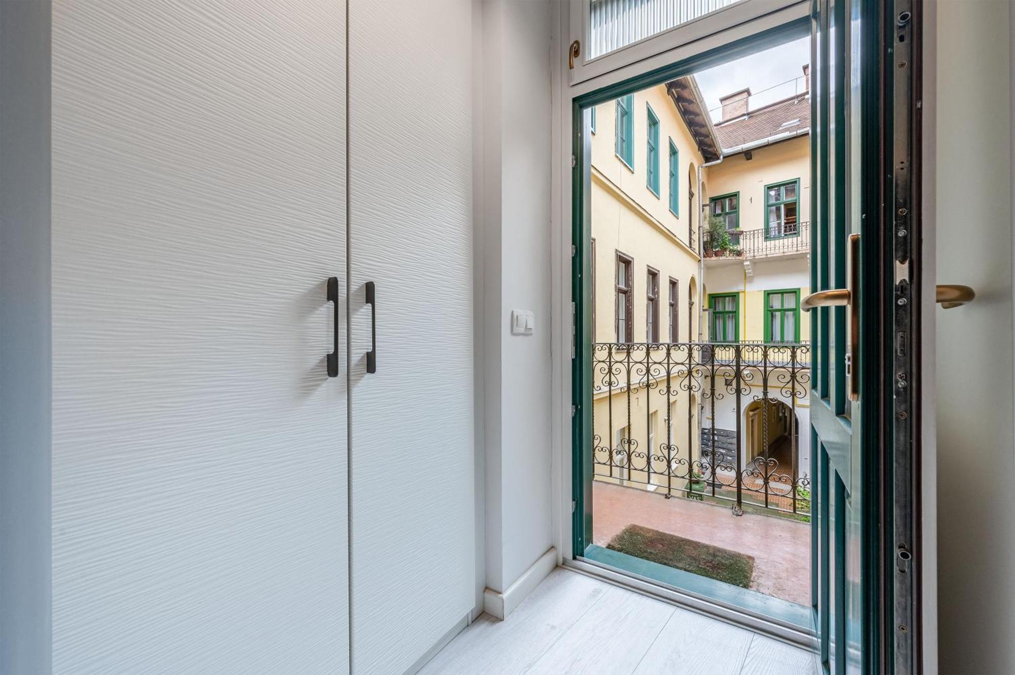 District 6Th Sense Apartment بودابست المظهر الخارجي الصورة